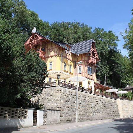 Hotel Restaurant Zwergschloesschen Гера Экстерьер фото